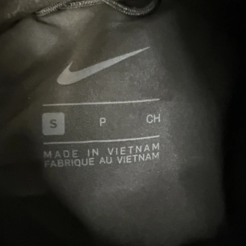 Nike Women's Running Flash Reflective Jacket Black Size Small Back Vented Hooded